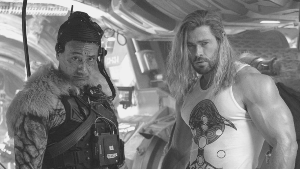 THOR LOVE & THUNDER-Taika Waititi & Chris Hemsworth Wrap Up The Marvel Movie